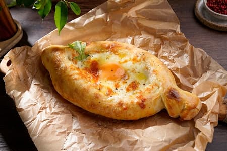 Хачапури по-аджарски